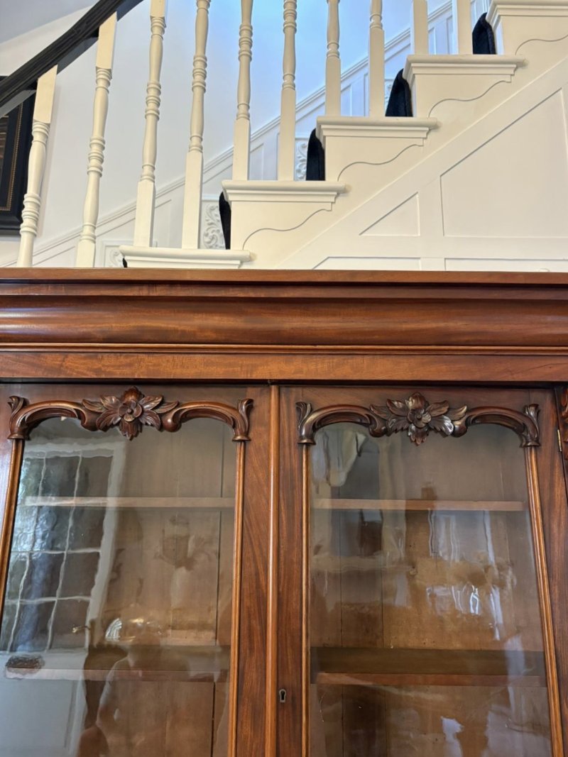 Superb Quality Antique Victorian Figured Mahogany Bookcase - Image 13